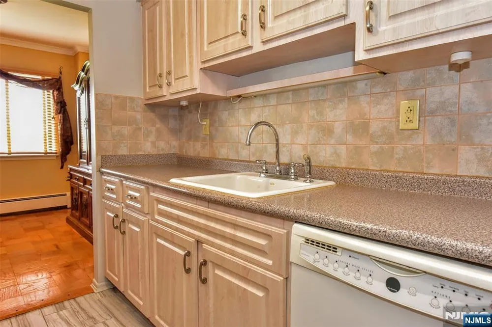 44 Main Street 6F Lodi, NJ 07644