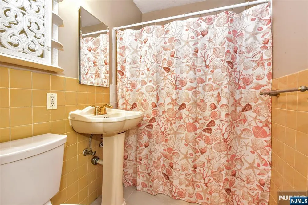 44 Main Street 6F Lodi, NJ 07644