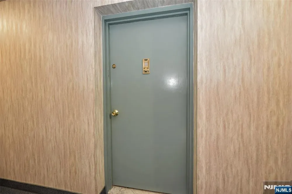 44 Main Street 6F Lodi, NJ 07644