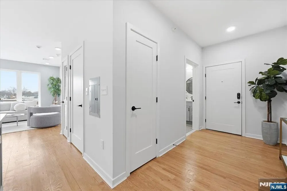 660 Bloomfield Avenue 402 Bloomfield, NJ 07003