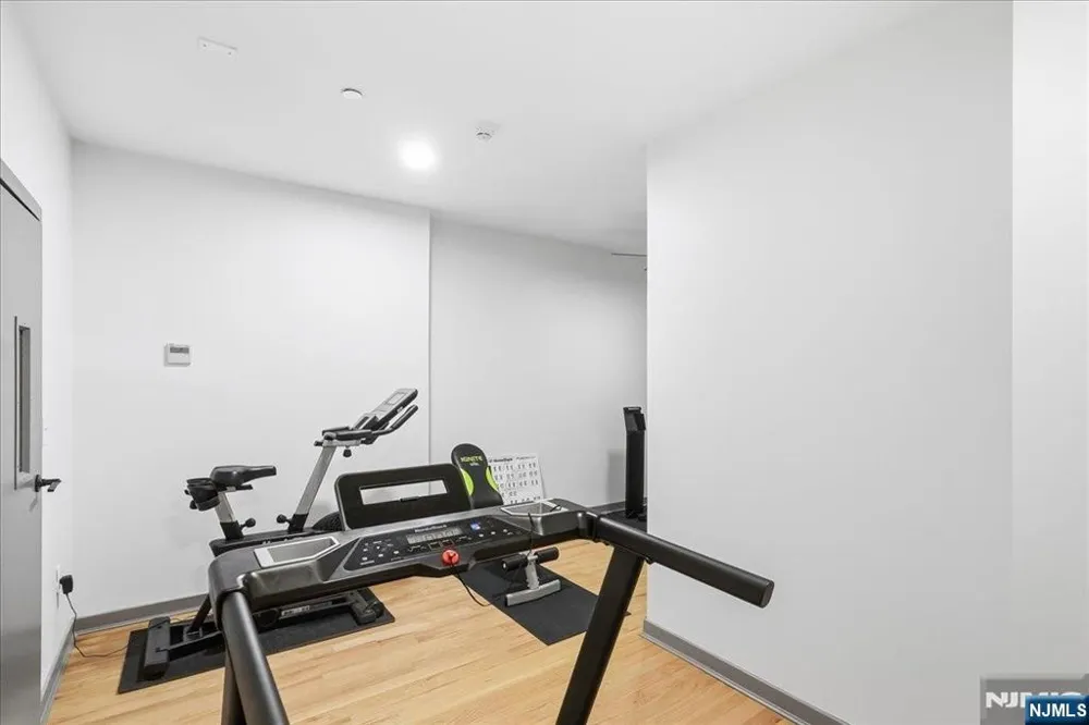 660 Bloomfield Avenue 402 Bloomfield, NJ 07003