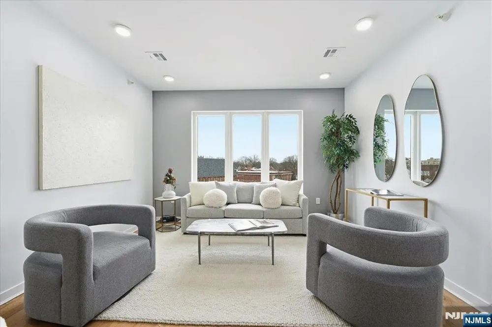 660 Bloomfield Avenue 402 Bloomfield, NJ 07003