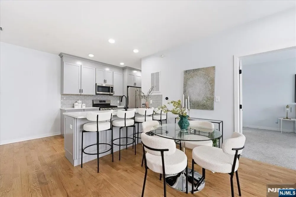 660 Bloomfield Avenue 402 Bloomfield, NJ 07003