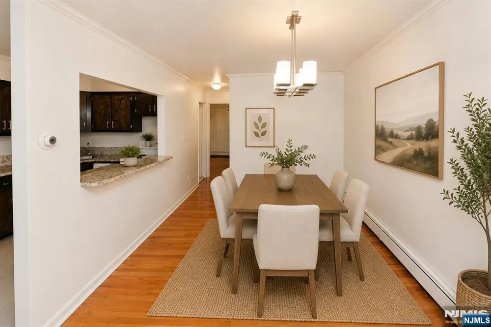 729 10th Street 2F Secaucus, NJ 07094
