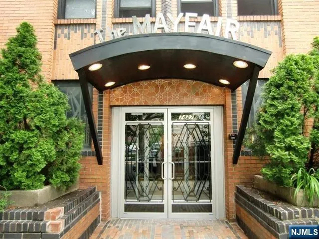 7427 Boulevard East a North Bergen, NJ 07047