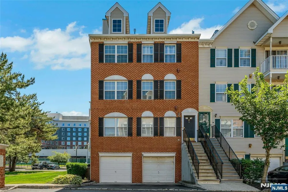 72 Marrow Street 3101 Newark, NJ 07103