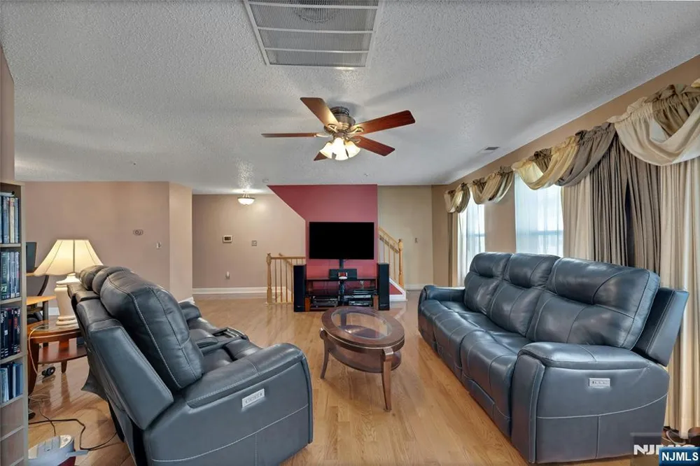72 Marrow Street 3101 Newark, NJ 07103