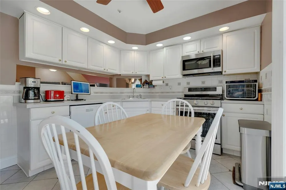 72 Marrow Street 3101 Newark, NJ 07103