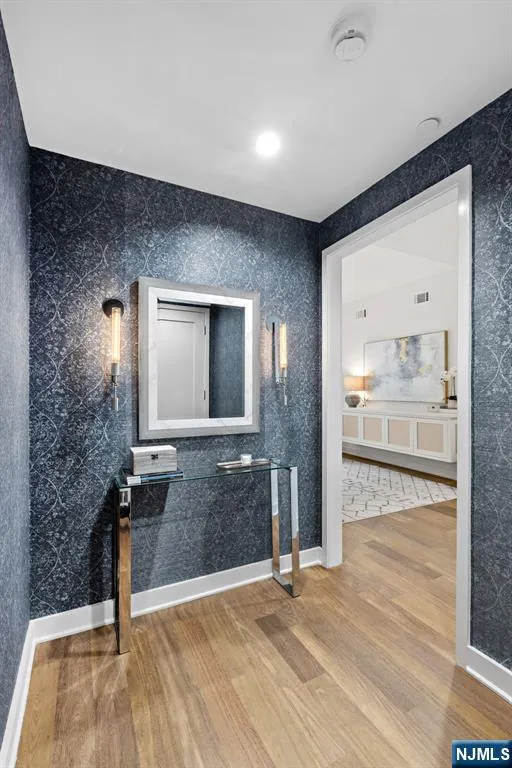 1200 Avenue At Port Imperial 414 Weehawken, NJ 07086