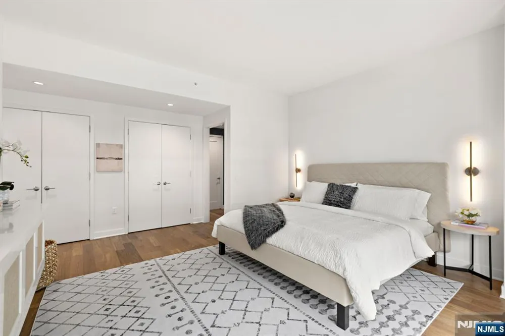 1200 Avenue At Port Imperial 414 Weehawken, NJ 07086