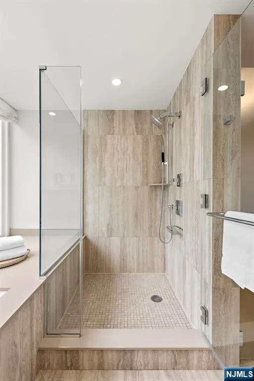 1200 Avenue At Port Imperial 414 Weehawken, NJ 07086