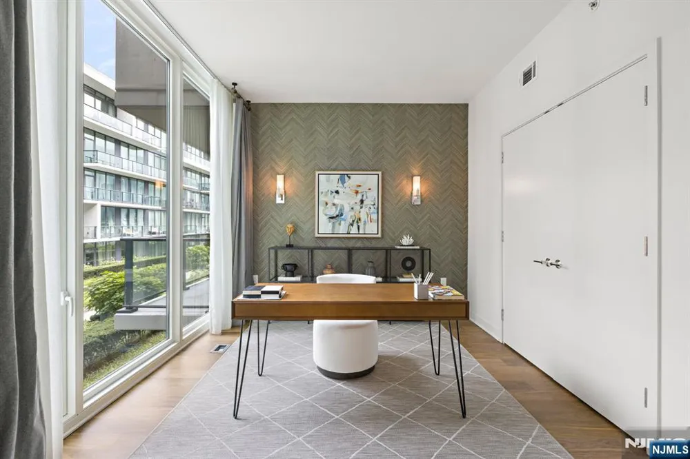 1200 Avenue At Port Imperial 414 Weehawken, NJ 07086