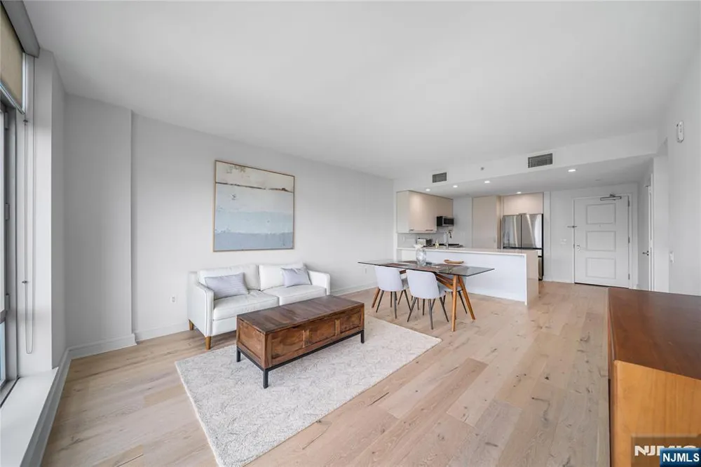 8100 River Road 908 North Bergen, NJ 07047