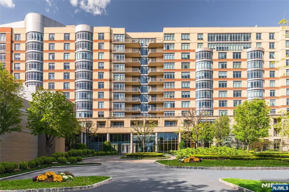 8100 River Road 908 North Bergen, NJ 07047