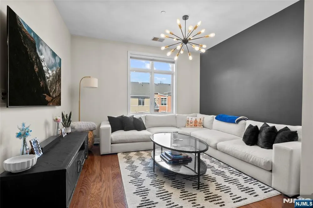 7400 River Road 401 North Bergen, NJ 07047