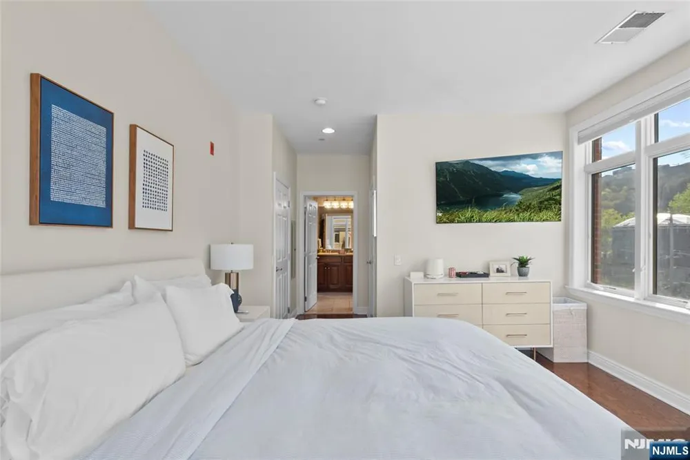 7400 River Road 401 North Bergen, NJ 07047