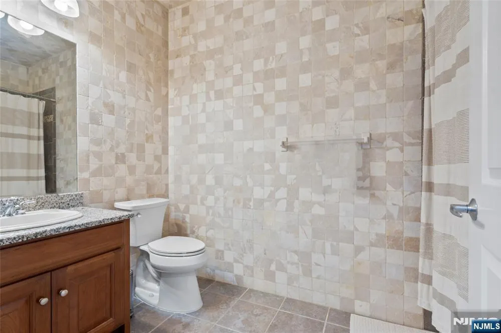 7400 River Road 401 North Bergen, NJ 07047