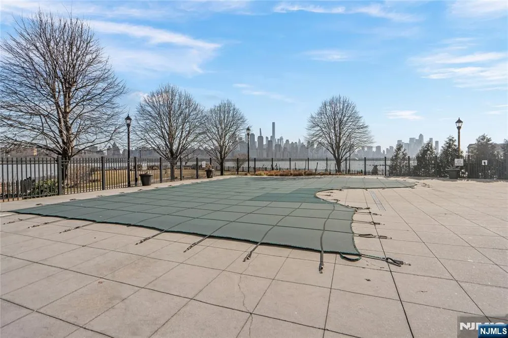 7400 River Road 401 North Bergen, NJ 07047