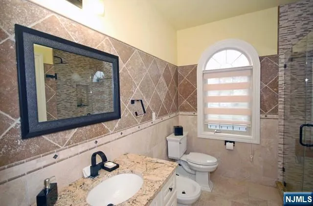135 Paterson Avenue B Lodi, NJ 07644