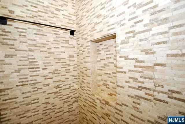 135 Paterson Avenue B Lodi, NJ 07644