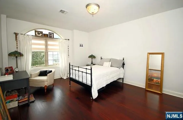 135 Paterson Avenue B Lodi, NJ 07644