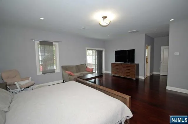 135 Paterson Avenue B Lodi, NJ 07644