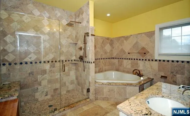 135 Paterson Avenue B Lodi, NJ 07644