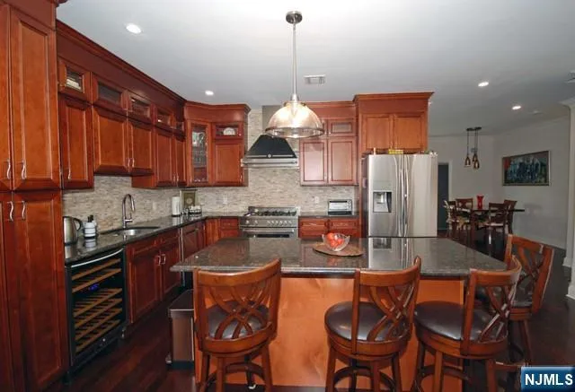 135 Paterson Avenue B Lodi, NJ 07644