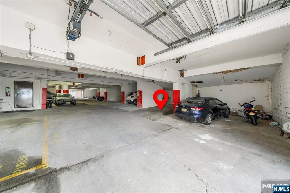 6605 Granton Avenue 3A North Bergen, NJ 07047