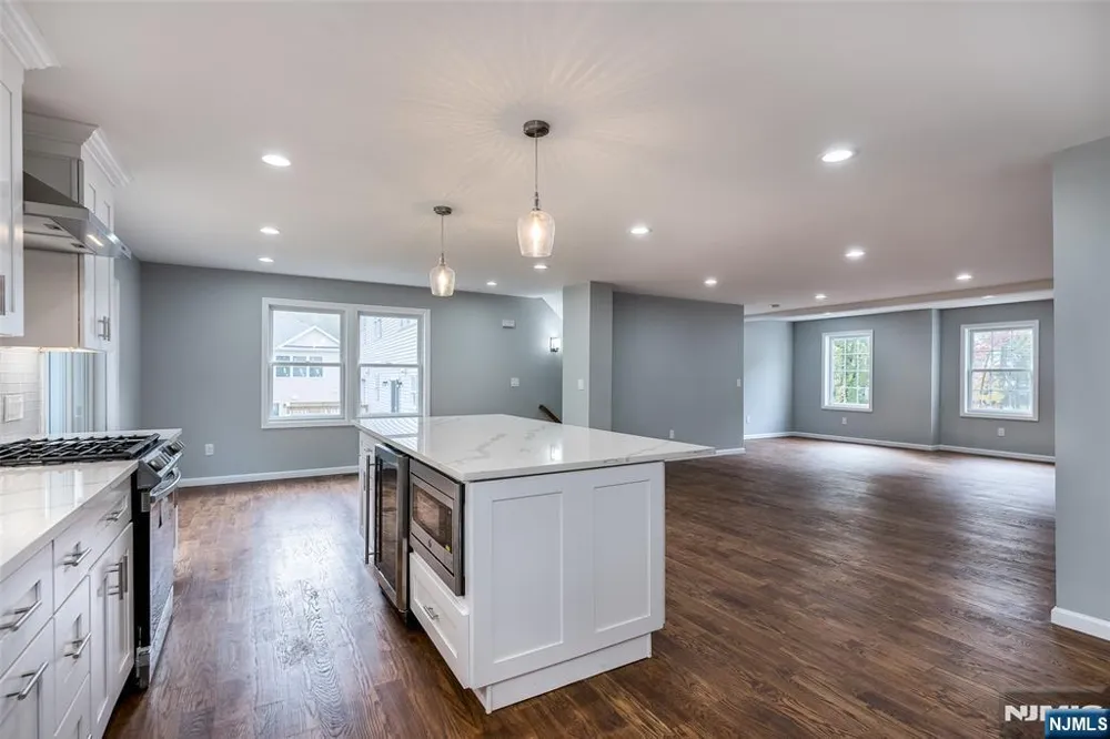 5 Stanley Wanaque, NJ 07465