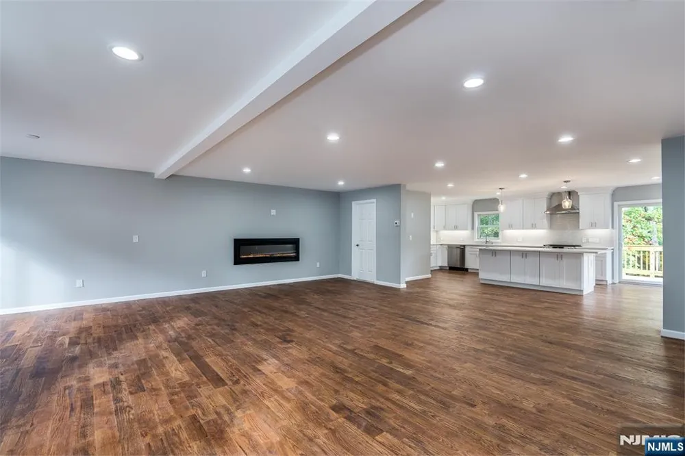 5 Stanley Wanaque, NJ 07465