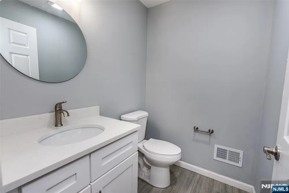 5 Stanley Wanaque, NJ 07465