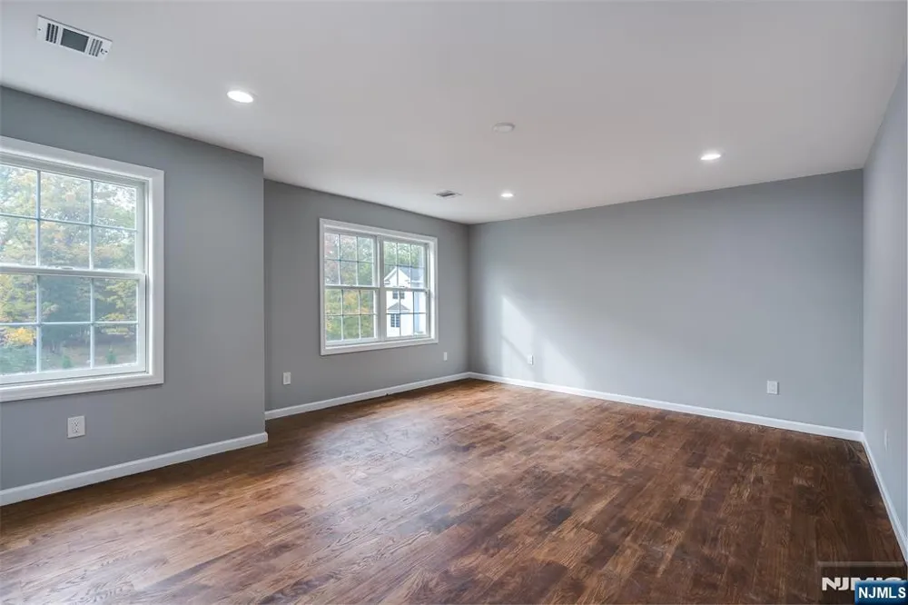 5 Stanley Wanaque, NJ 07465