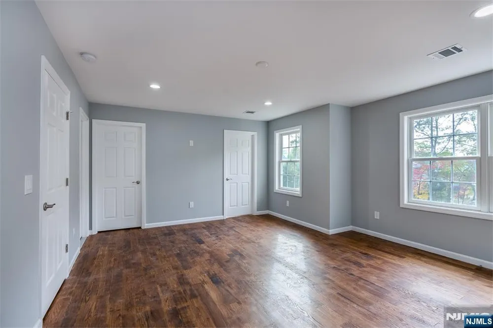 5 Stanley Wanaque, NJ 07465