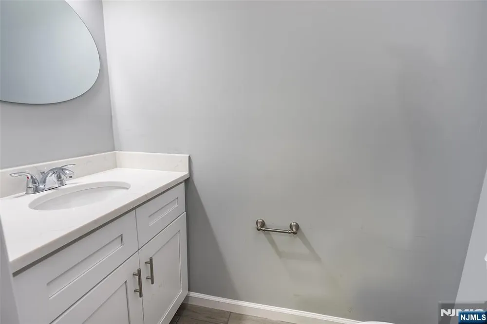 5 Stanley Wanaque, NJ 07465