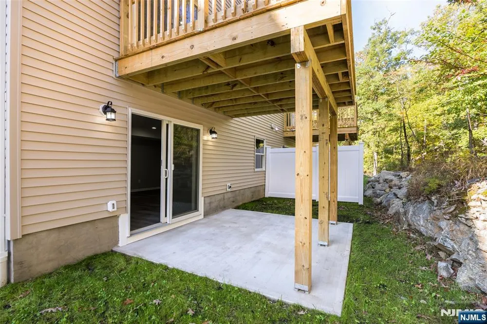 5 Stanley Wanaque, NJ 07465