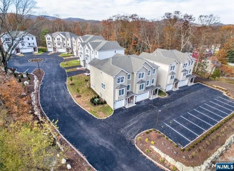 5 Stanley Wanaque, NJ 07465