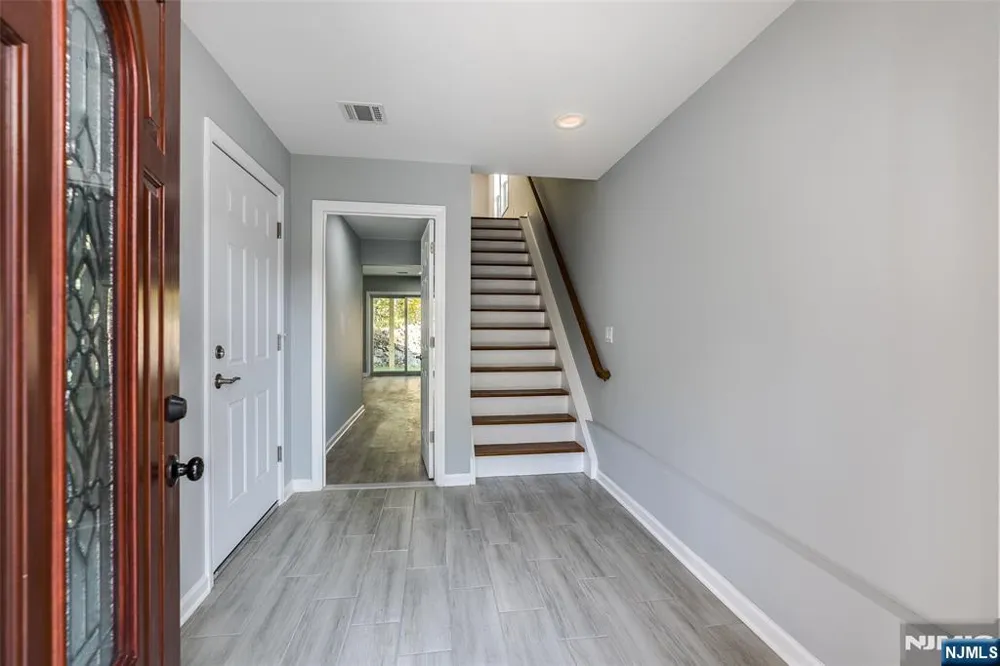 5 Stanley Wanaque, NJ 07465