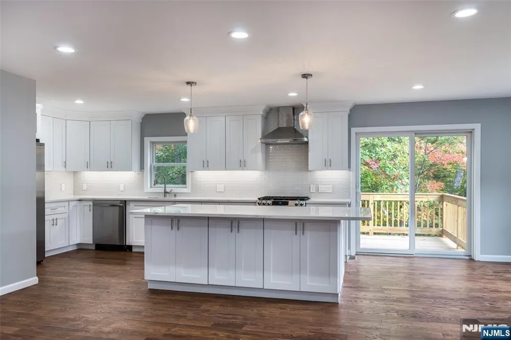 5 Stanley Wanaque, NJ 07465