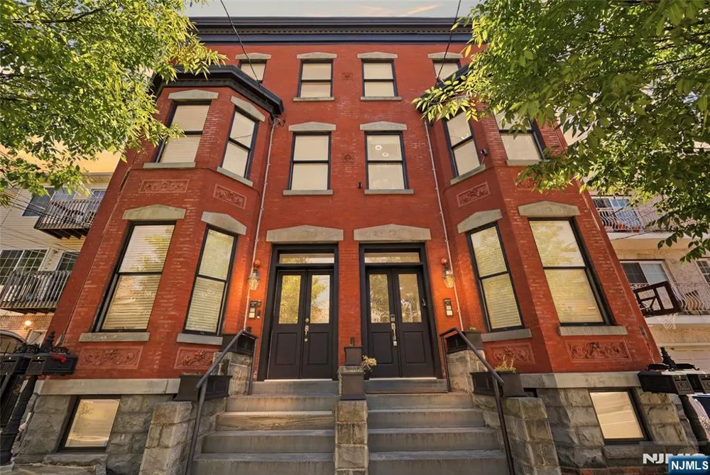 252 Mt Pleasant Avenue 1 Newark, NJ 07104