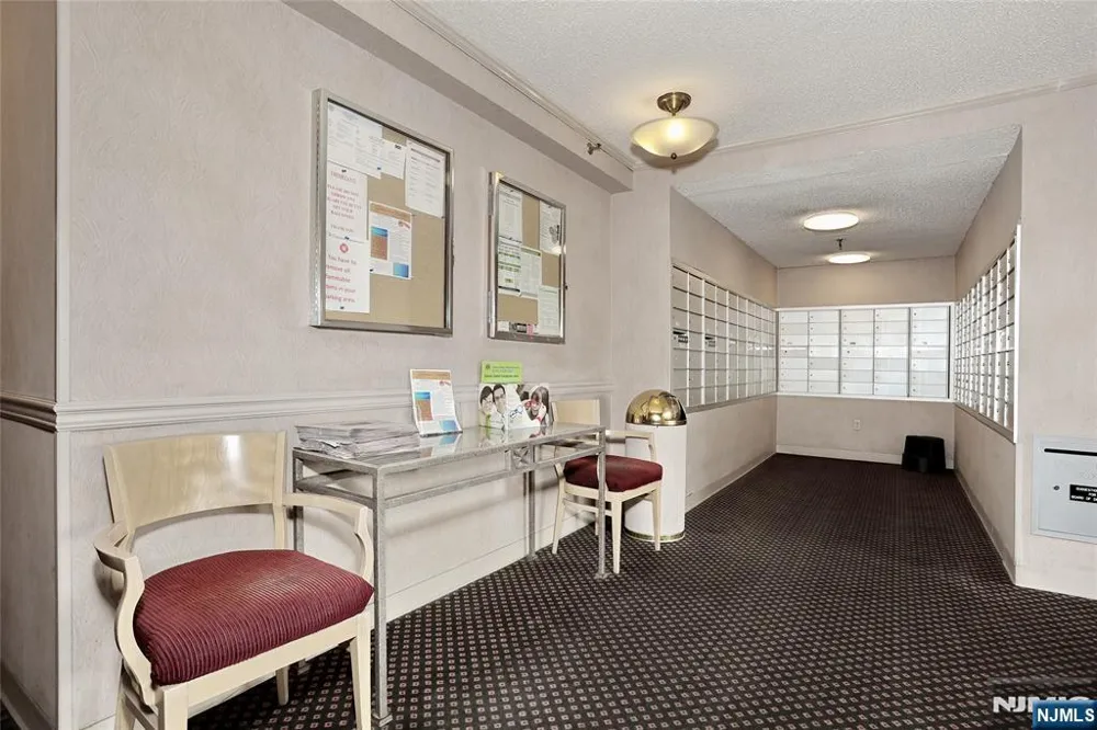 160 Overlook Avenue 2D Hackensack, NJ 07601