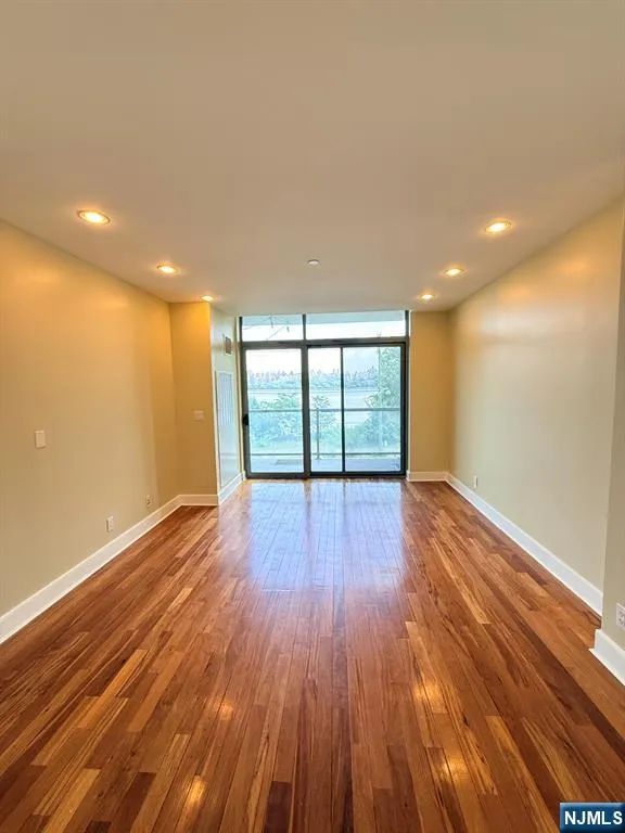 8125 River Road C3 North Bergen, NJ 07047
