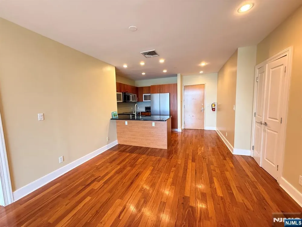 8125 River Road C3 North Bergen, NJ 07047