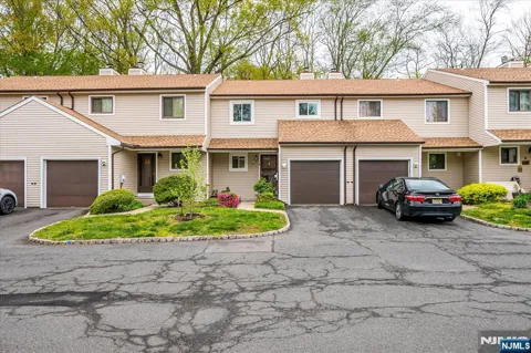 12 Tulip Court