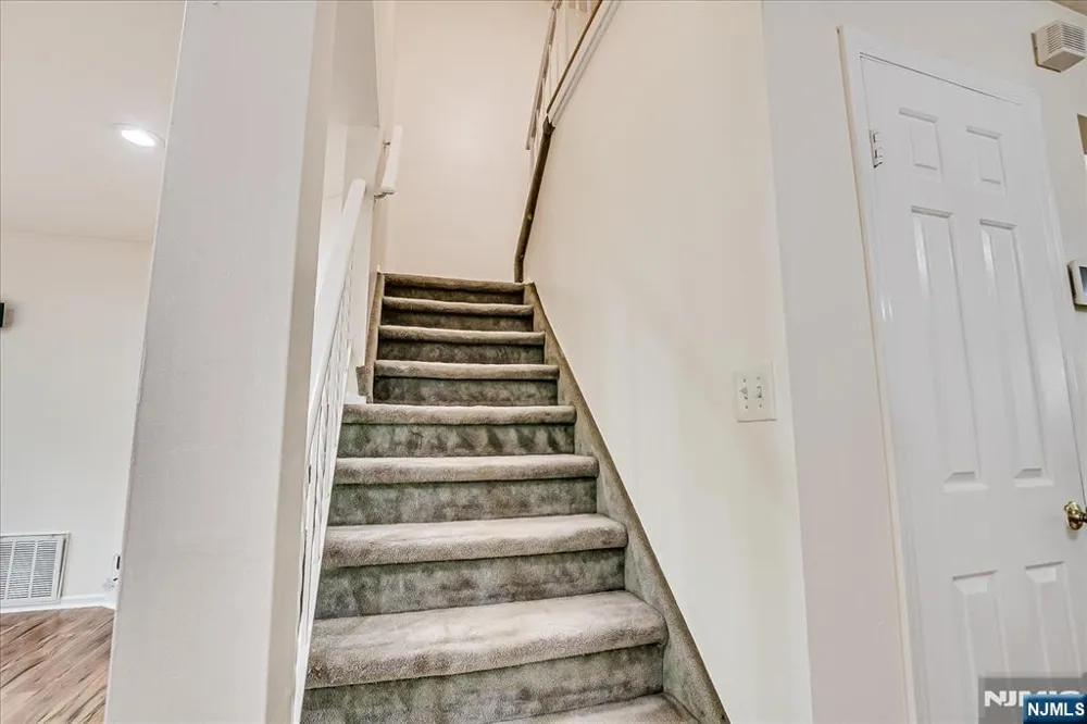 12 Tulip Court Edison, NJ 08820