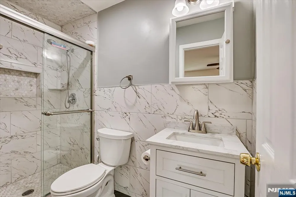 12 Tulip Court Edison, NJ 08820