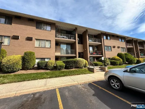 468 Liberty Street 201
