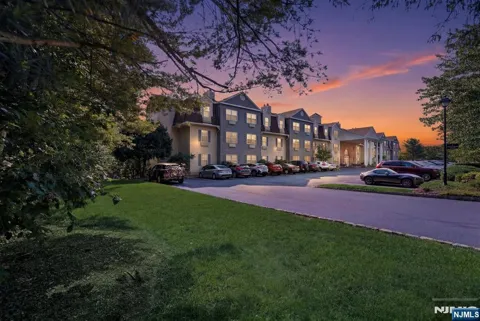 1311 Richmond Road