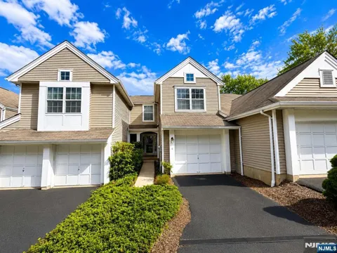 4 Woodmont Drive