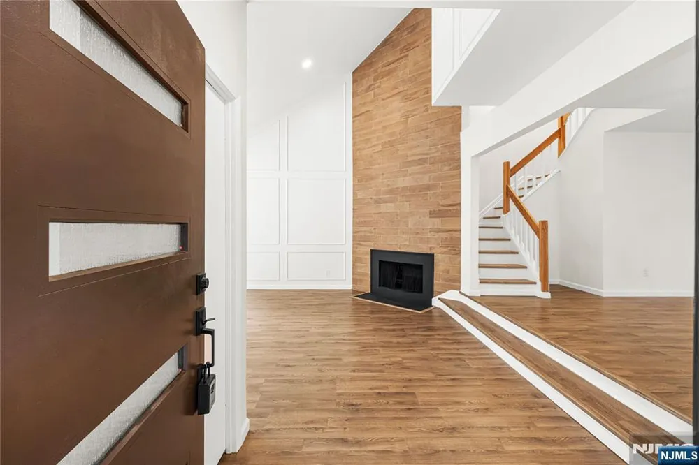 261 Sunset Key Secaucus, NJ 07094